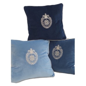 PODUSZKA WELUROWA OZDOBNA Z DOWOLNYM HAFTEM WYBIERZ ROZMIAR  CROWN  NO2