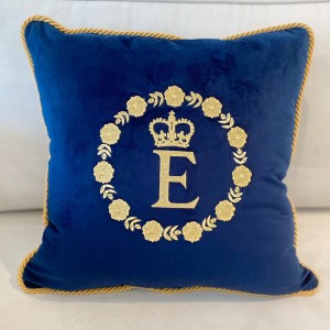 Poduszka welurowa z dowolnym monogramem Royal Premium Wybierz kolor i rozmiar