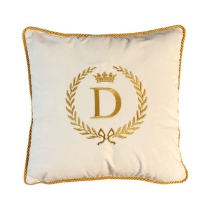 Poduszka welurowa z monogramem Cezar Wybierz kolor i rozmiar