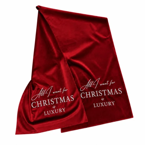 Bieżnik welurowy czerwony  haft srebrny  All I Wants for christmas 